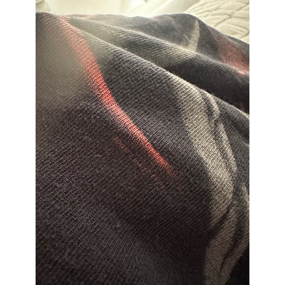 Vintage Anvil Liquid Blue Paper Tag Black 2008 Red Skull Pile Graphic Tee XL - Picture 7 of 16